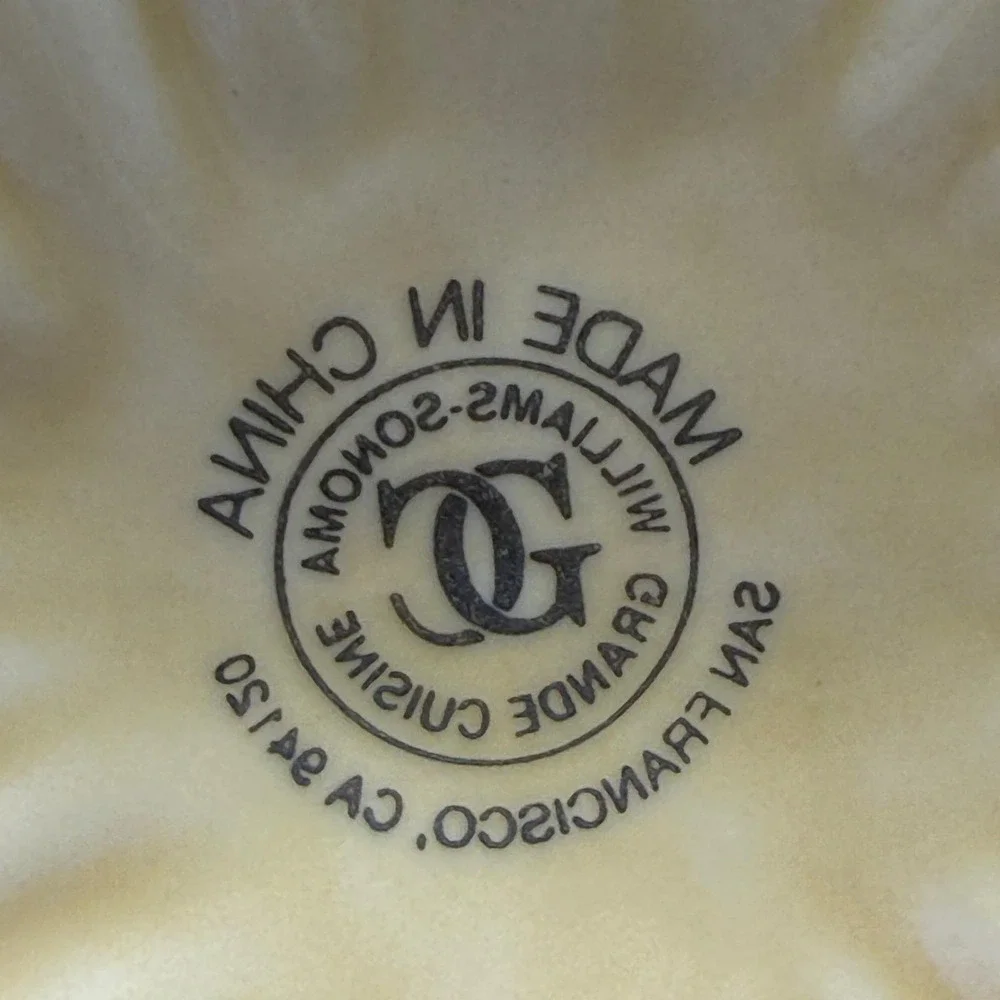 Williams Sonoma Large Pumpkin Soup Tureen Lidded Bowl Harvest Yellow Ceramic